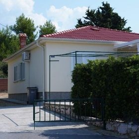 Apartmanok Parkolóhellyel Barbat, Rab - 22361 Barbat