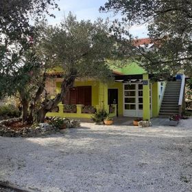 Apartmanok Parkolóhellyel Razanj, Rogoznica - 22376 Ražanj