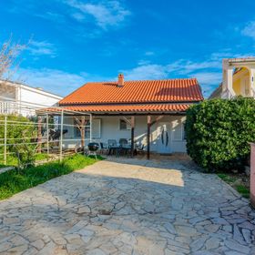 Nyaralóház Parkolóhellyel Vir - 22396