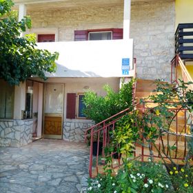 Apartmanok Parkolóhellyel Babici, Umag - 22437 Babići