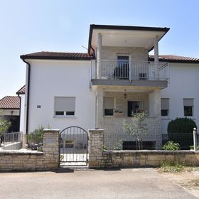 Apartmanok Parkolóhellyel Sveti Ivan, Umag - 22472 Sveti Ivan