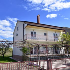 Apartmanok Parkolóhellyel Umag - 22473