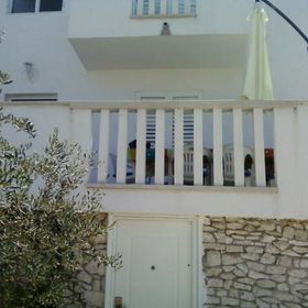 Apartmanok Parkolóhellyel Supetar, Brac - 22504 Supetar