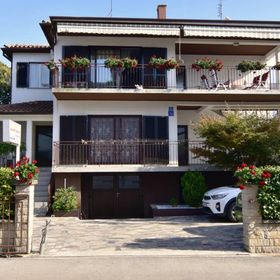 Apartmanok Parkolóhellyel Umag - 22565