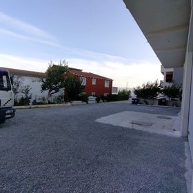 Apartmanok Parkolóhellyel Duce, Omis - 22598 Duće