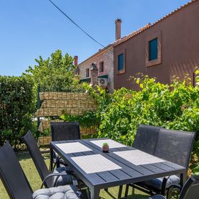 Apartmanok Parkolóhellyel Vir - 22682