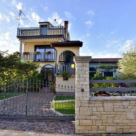 Apartmanok Parkolóhellyel Umag - 22722