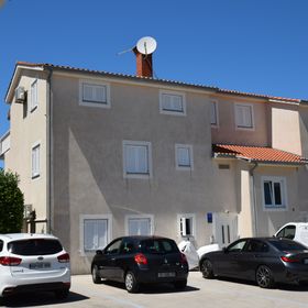 Apartmanok Parkolóhellyel Malinska, Krk - 22737 Malinska