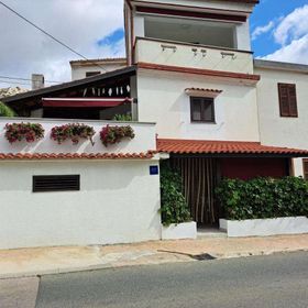 Apartmanok Parkolóhellyel Draga Bascanska, Krk - 22861 Draga Bašćanska