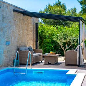 Villa Srima Beach house