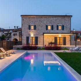 Villa Daniela s bazenom Porec