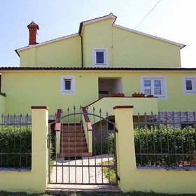 Apartment Casa Robi Pomer