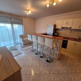 Makra-tető Öregtölgy Apartman Pécs