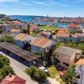 Apartments Petra Banjol