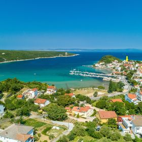 Apartment and Rooms Zora Kampor