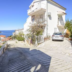 Apartments Aldo Primosten