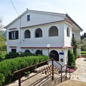 Apartments KATICA Seline