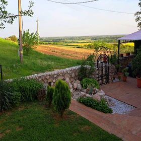 Tenkes-hegyi Vendégház Siklós