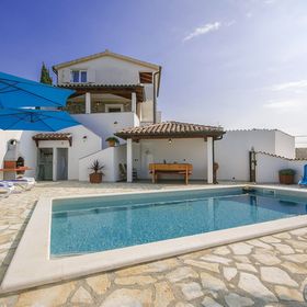 House Maria sa bazenom Porec