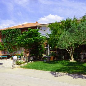 Apartments and Rooms Tinka Starigrad Paklenica