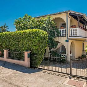 Apartments Baburic Pinezici