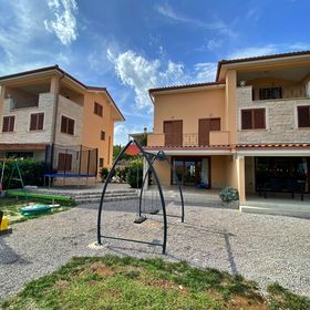 Apartments Vila Branka & Rebeka Silo