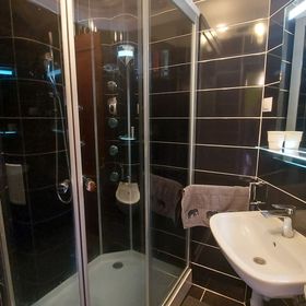 Tisza-Tavi Isteni Vendégház Abádszalók