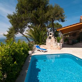 Villa Sea Mill Mirca