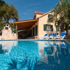 Villa Sea Mill Mirca