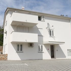 Apartment Robert Baska