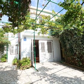 Apartments Antica Baska