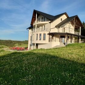 Vila de pe Deal Poiana Stampei