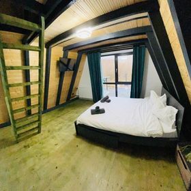 Cabana A Frame Ariana Avrig