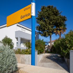 Apartment Deluxe apartment Milazzi with Terrace Baska