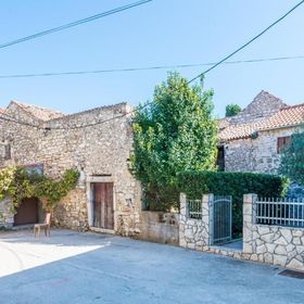 House Romanca Sukosan II