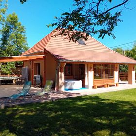 Hollós-patak Vendégház Komlóska