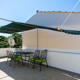 Apartment and Rooms Mira Baska