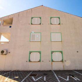 Apartment Damir Baska