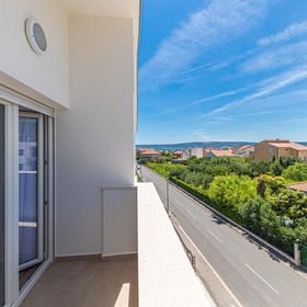 Apartman Kaštel Novi - CSC581