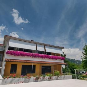 Apartments Violet Baška