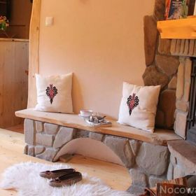 Domek z Kominkiem i Sauną Pod Jeziorem w Górach Murzasichle