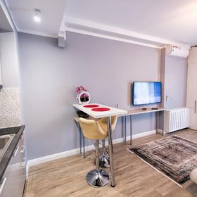 KATTY Lux Studio Mamaia