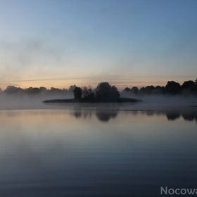 Czarna Jachta - Na szlaku legend. Pokoje nad jeziorem. Żywy