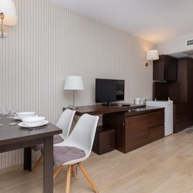 Hryniewieckiego 7C/134