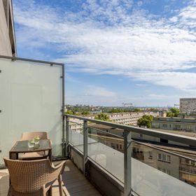 Hanza Tower 639