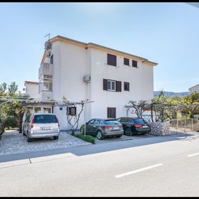 Apartment Azalea Baška