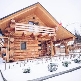 BRATNIA BYSTRE - Domy z bala z jacuzzi i sauna Baligród