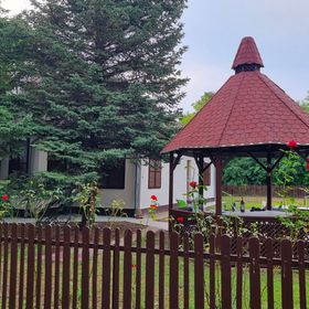 KONTI KLUB Vendégház Tiszaörs - Fürdő