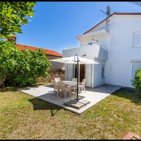 Sun & Sand Beach Apartments Baška