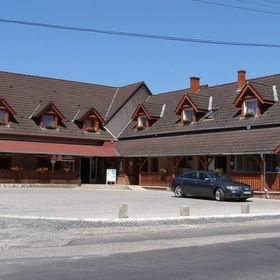 Kettős Csárda Szálláshely Bocfölde